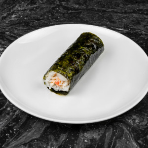 Ручной ролл с крабом