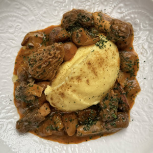 Грибное рагу со сморчками