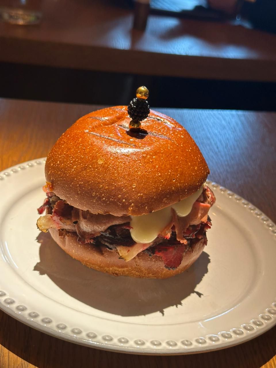 Бургер с брискетом